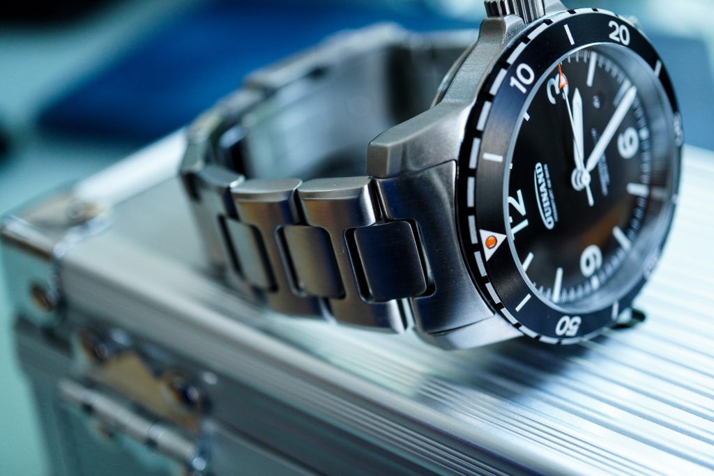 Guinand Flight Engineer watch review - german made anti-magnetic watch