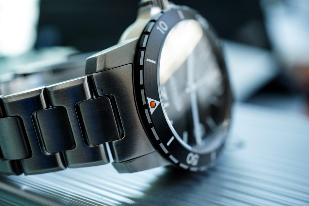 Guinand Flight Engineer watch review - german made anti-magnetic watch