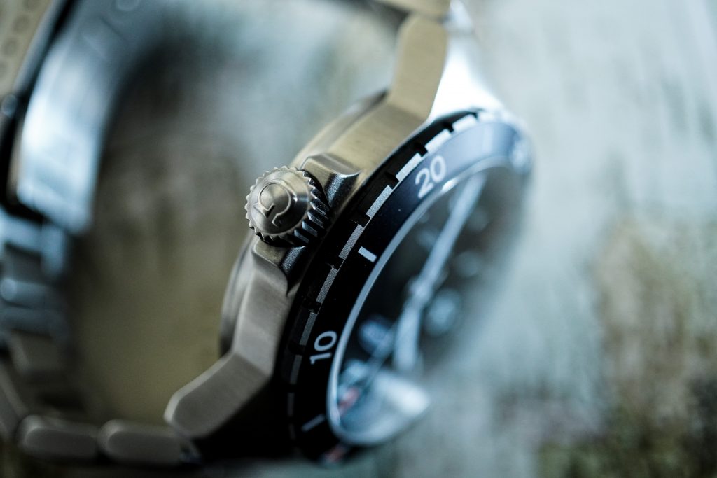 Guinand Flight Engineer watch review - german made anti-magnetic watch