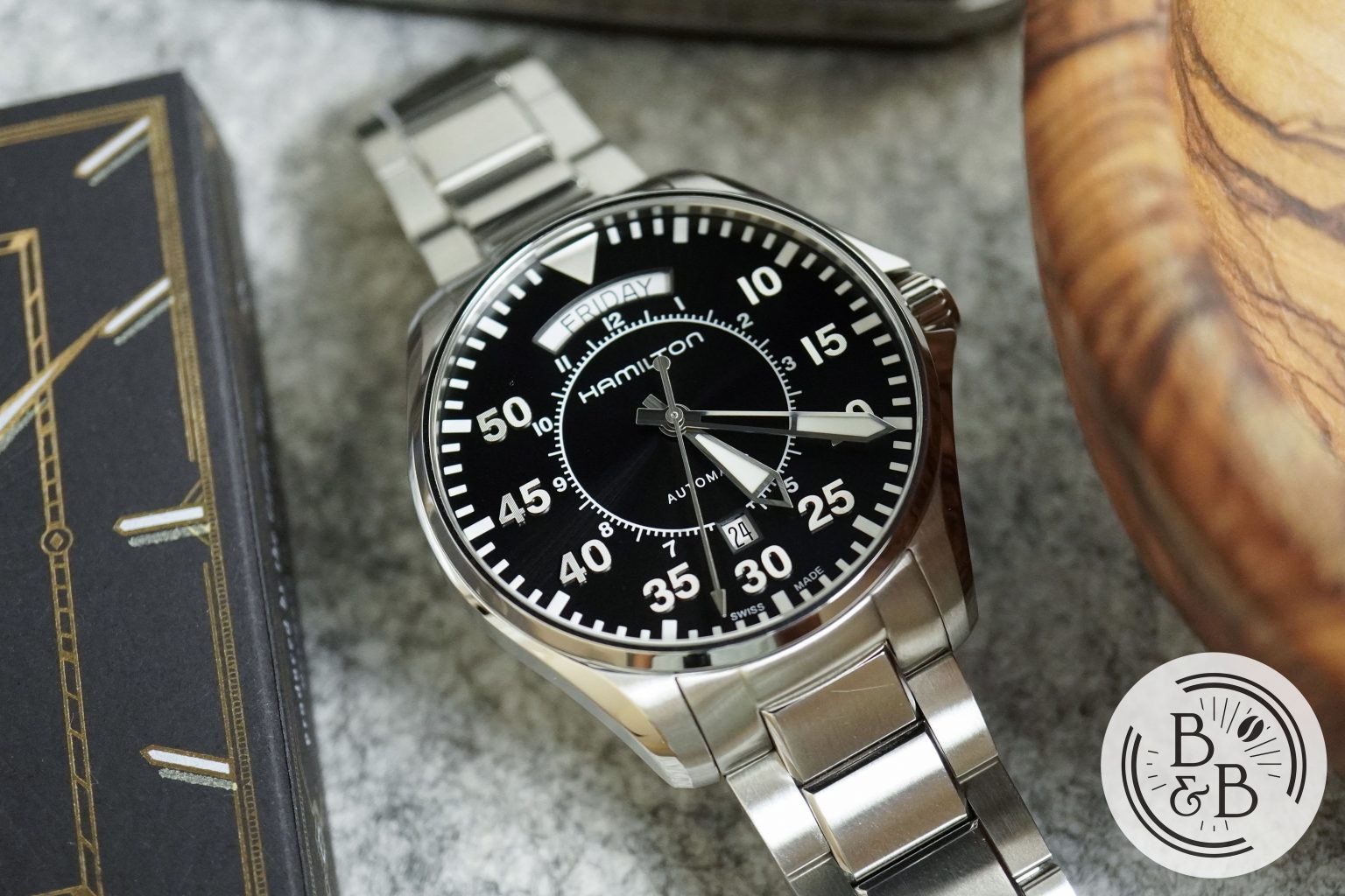 interstellar hamilton khaki pilot